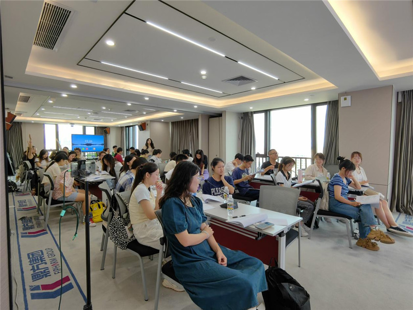 ²©ÒÚ¹ú¼ÊÍâóʵѵӪµÚÒ»ÆÚÔ²Âú¾ÙÐÐ ²©ÒÚ¹ú¼ÊÍâóʵѵӪµÚÒ»ÆÚÔ²Âú¾ÙÐÐ